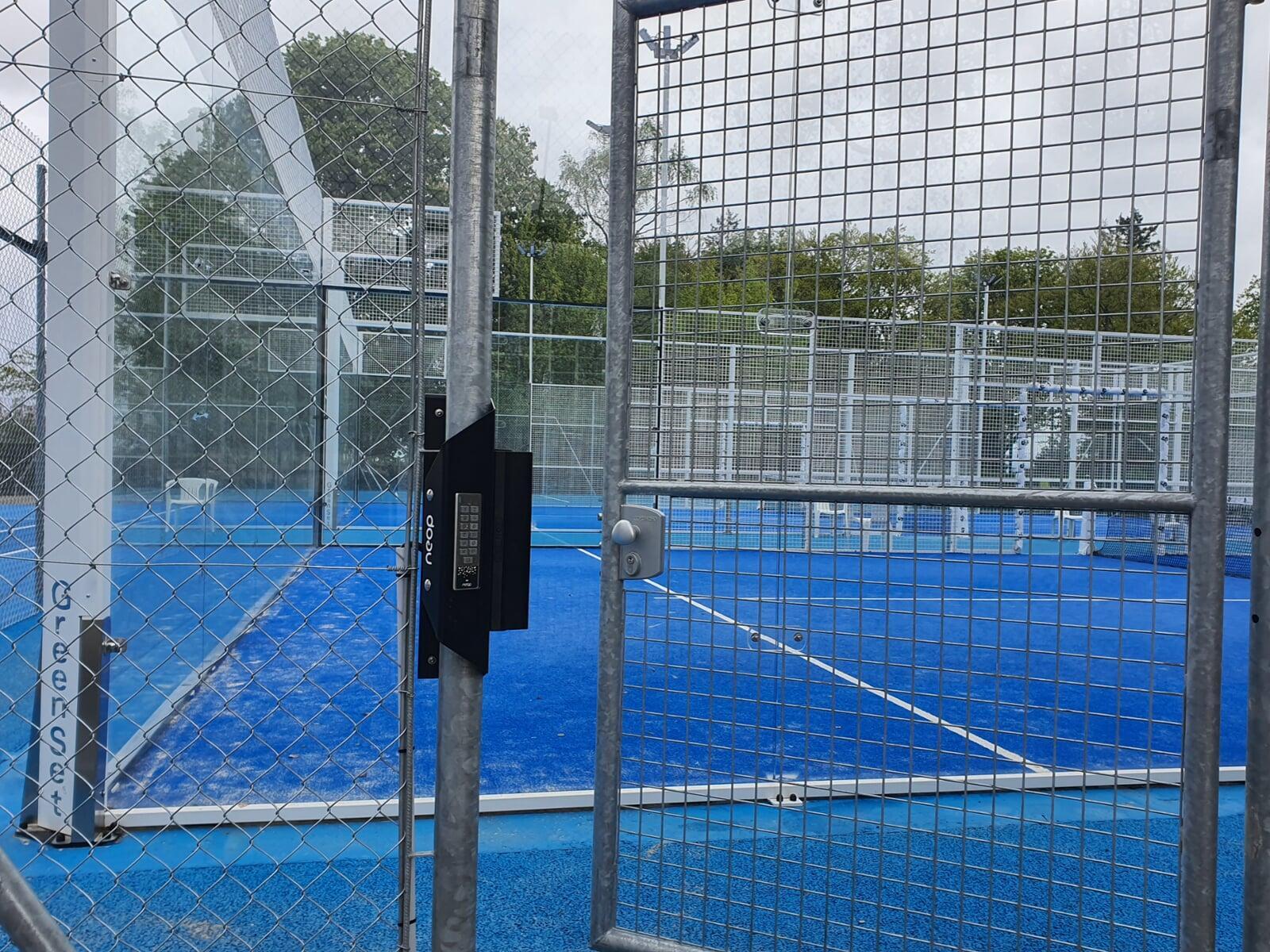 Padel: one access point for several courts