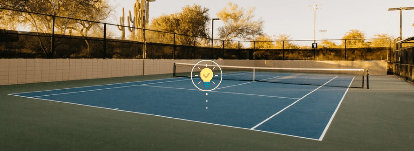 Éclairage d’un court de tennis piloté par les réservations